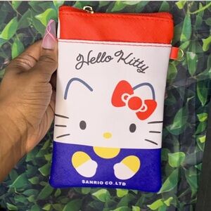 ‼️SOLD‼️Hello Kitty Cellphone bag